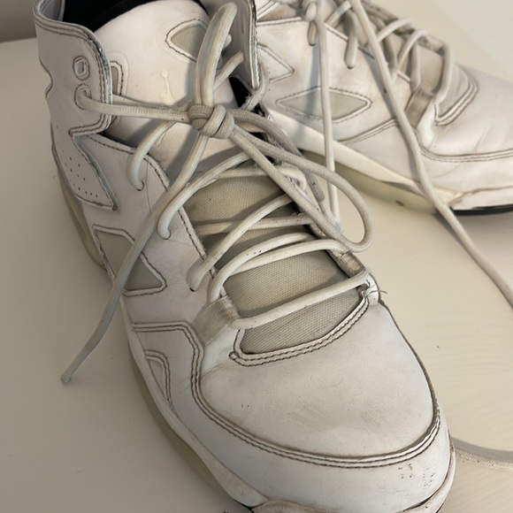 Jordans shoes female - Picture 3 of 5